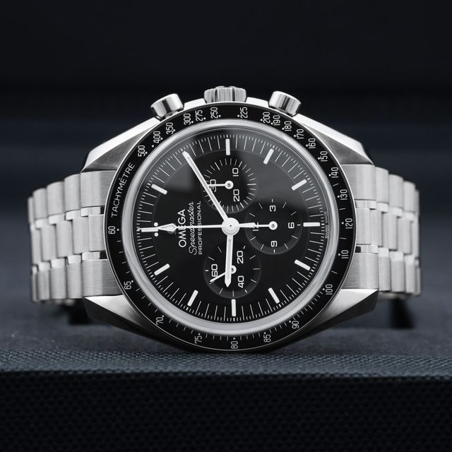 Omega Speedmaster Moonwatch Professional 310.30.42.50.01.002 Image 2